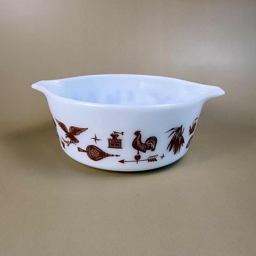 Vintage Pyrex 1.5 Qt Casserole Dish – "Early American" Pattern, 1960s - Picture 4 of 11